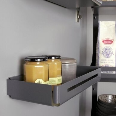 Pull-out system "PLENO PLUS" with LIBELL shelves 2